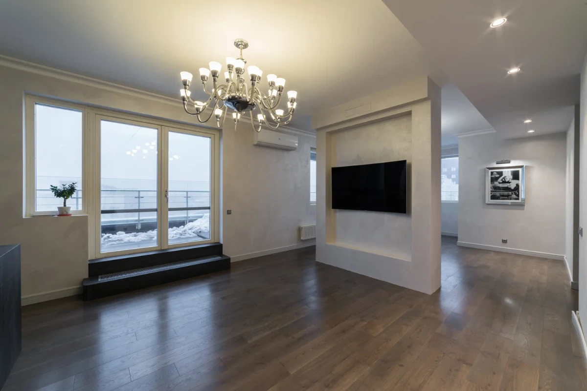 STŘEDNÍ REKONSTRUKCE BYTU (STANDARD)